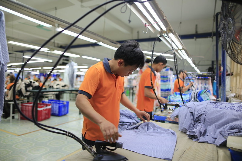 Dù thị trường trầm lắng, xuất khẩu dệt may dự báo vẫn cán đích 43 - 44 tỷ USD