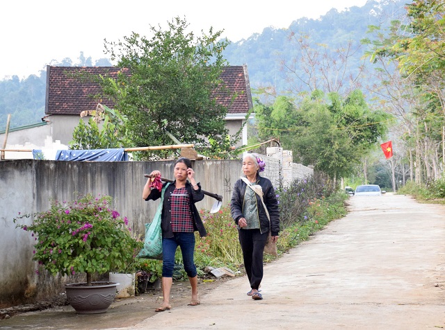 Nông thôn mới giúp đổi thay ở 'vùng đất khó'