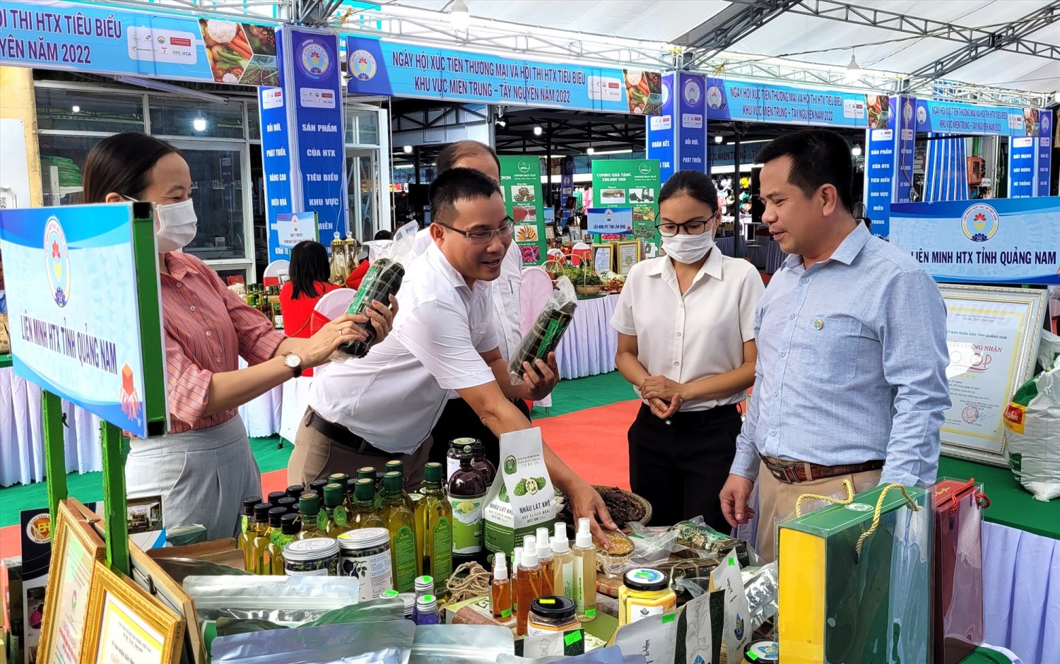 Xúc tiến thương mại và câu chuyện 'cầu nối' cho sản phẩm của HTX
