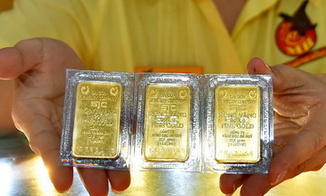 Giá vàng SJC đảo chiều tăng nhẹ trong khoảng 100.000 đồng/lượng