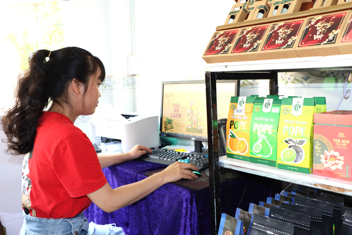 Đào tạo nhân lực giúp hợp tác xã bán hàng online