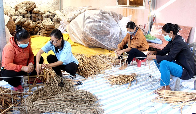 Hỗ trợ sinh kế bền vững cho người yếu thế