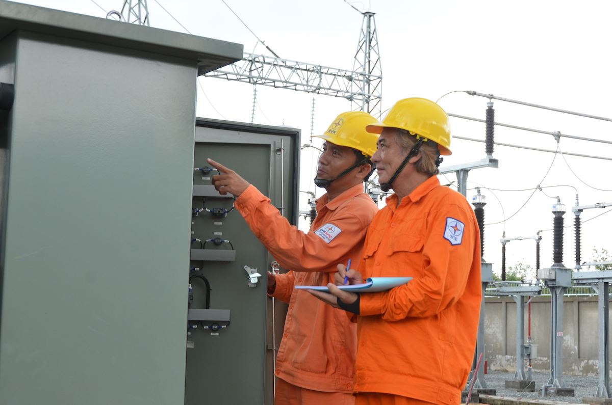 Có thể điều chỉnh giá điện như giá xăng dầu?