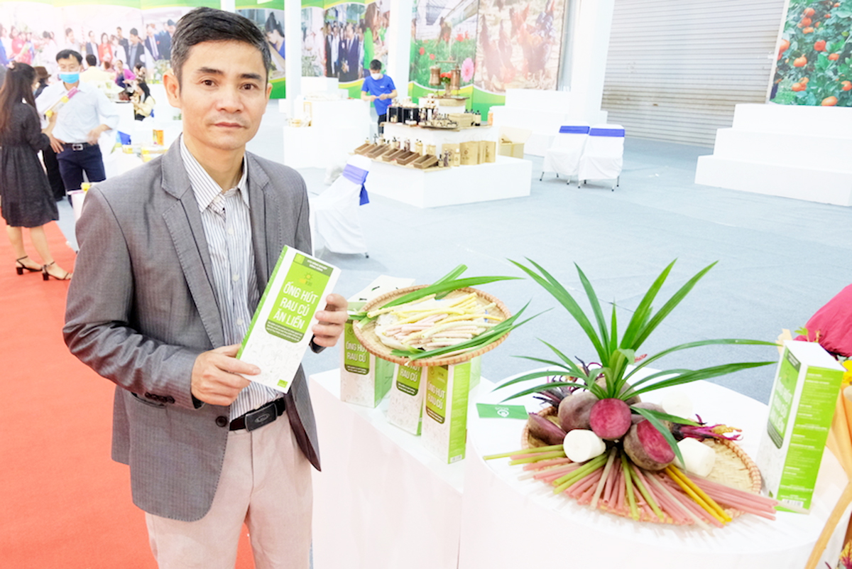 'Nhà khoa học' ống hút rau củ