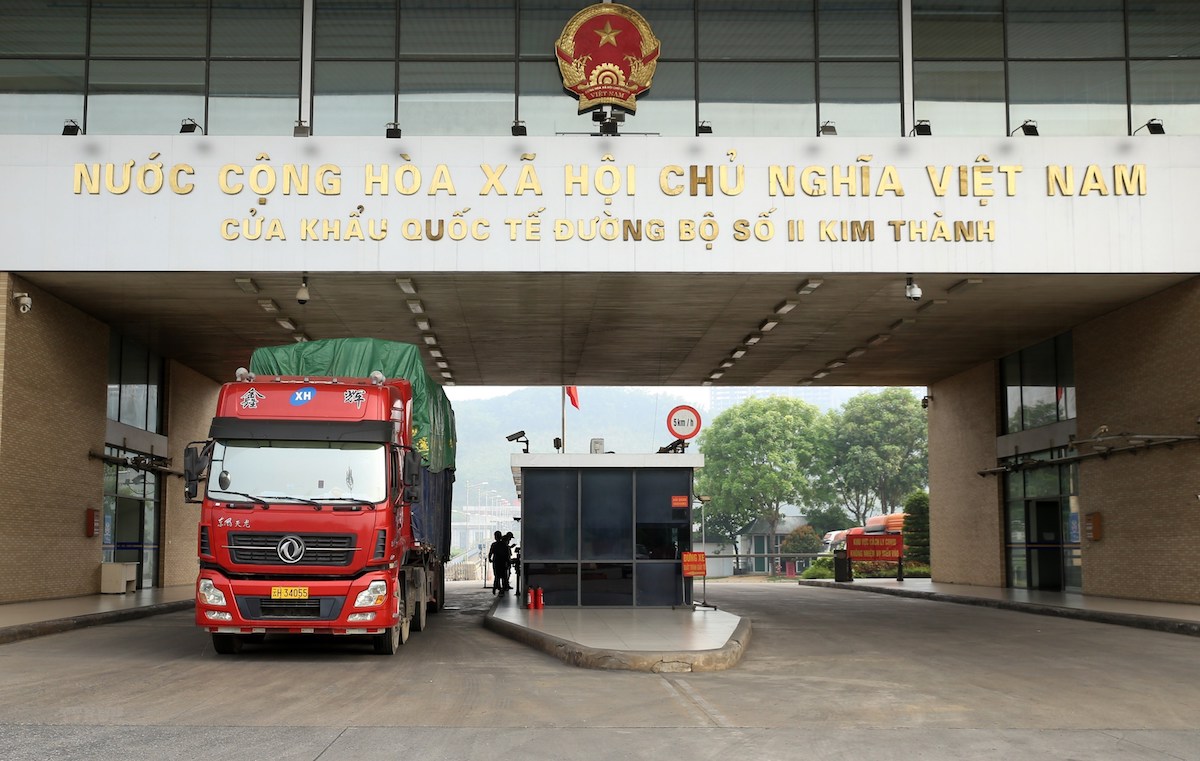 Khôi phục hoàn toàn thông quan tại các cửa khẩu Lào Cai, trao đổi thông tin 24/7 với phía Trung Quốc