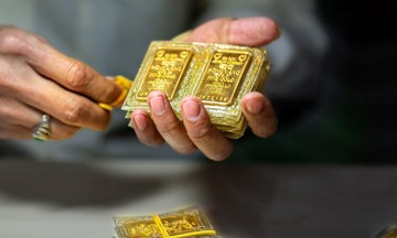 ‘Đồng pha’ với thế giới, giá vàng trong nước tăng mạnh, giao dịch vượt 67 triệu đồng/lượng