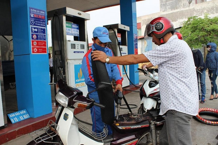 Doanh nghiệp bán lẻ xăng dầu 'kêu cứu' tới Thủ tướng do thua lỗ nặng vì bất cập chính sách