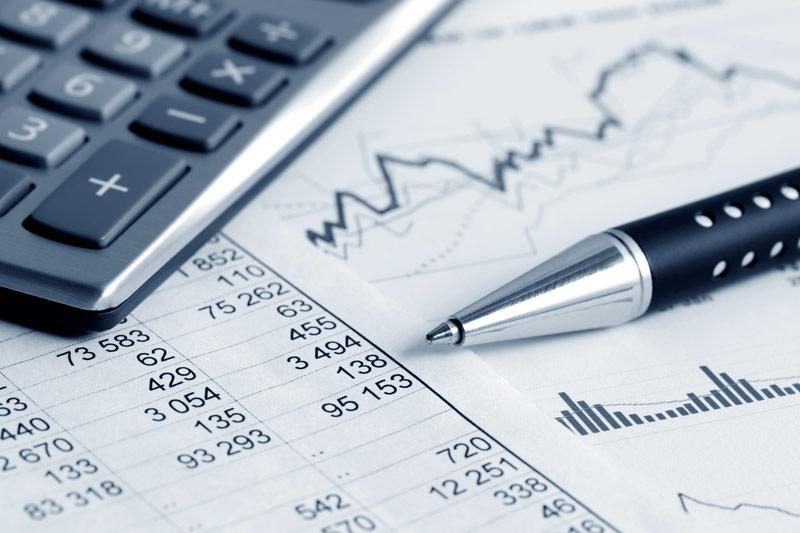 Cổ phiếu đầu tư công bứt phá, VN-Index thoát hiểm cuối phiên