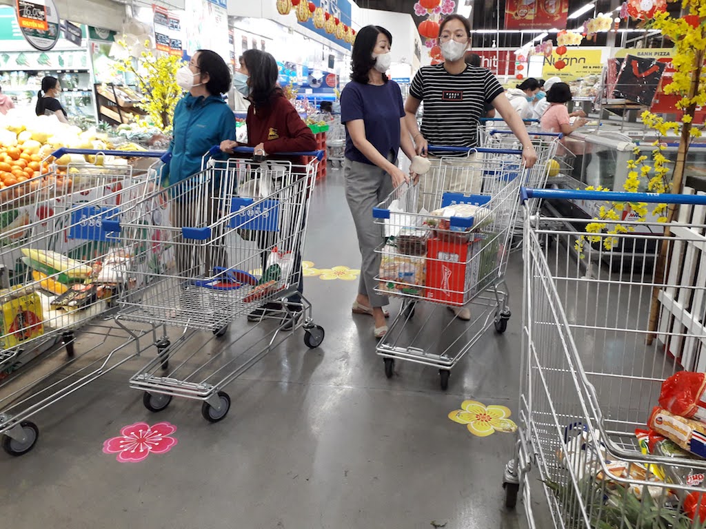 Tránh để giá cả ‘nhảy múa’ làm khó doanh nghiệp và người tiêu dùng