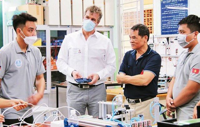Hợp tác quốc tế nâng cao chất lượng nguồn nhân lực