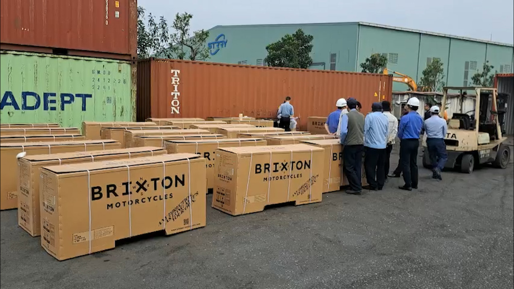 Phát hiện lô xe mô tô khủng 'vượt biên' về Việt Nam