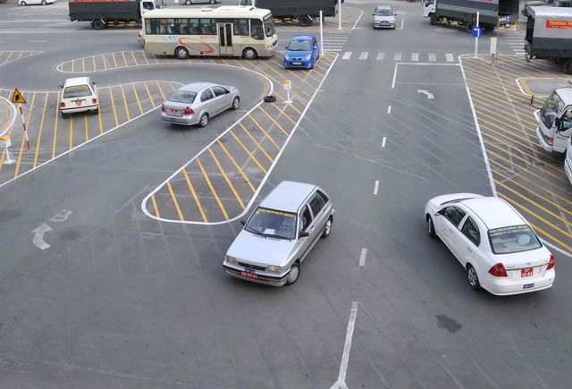 Tổng cục Giáo dục nghề nghiệp dừng triển khai công văn yêu cầu đổi tên trung tâm dạy lái xe