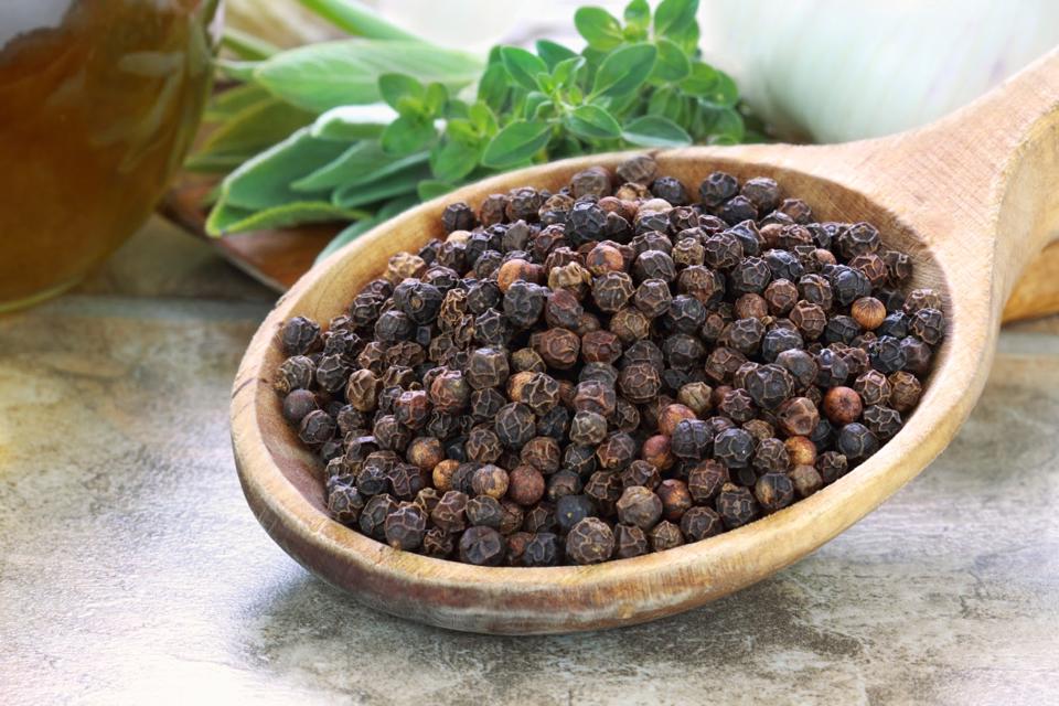 Giá tiêu đứng vững ở mức 66.000 đồng/kg