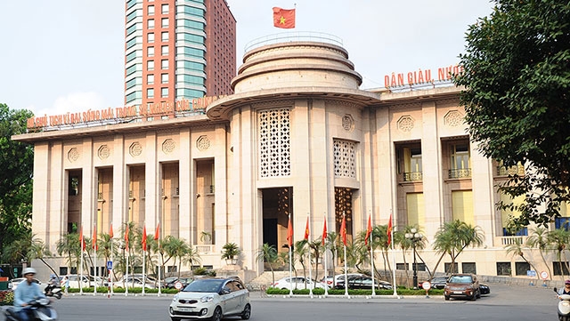 Chính phủ yêu cầu NHNN giảm mặt bằng lãi suất cho vay