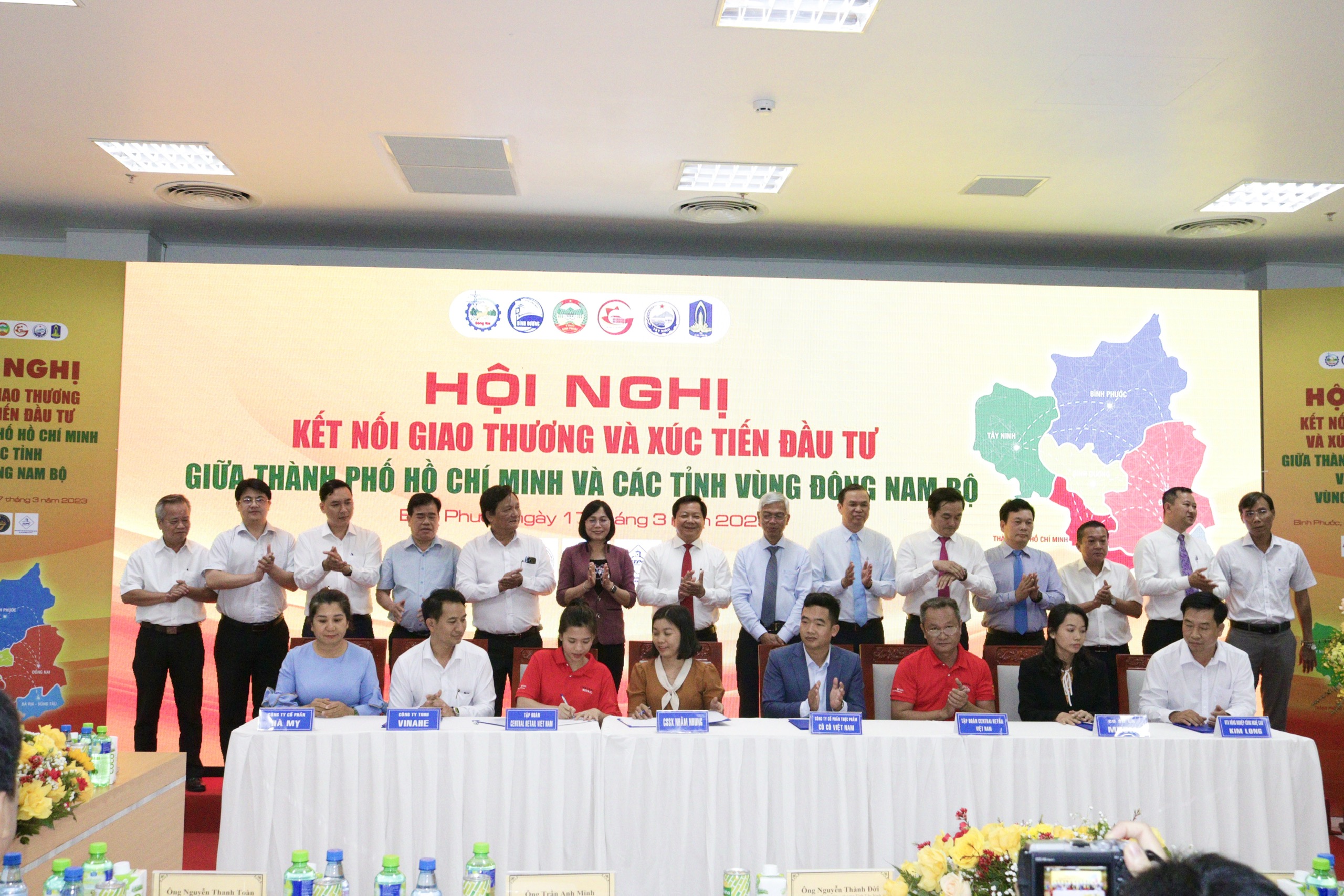 Hợp tác xã, doanh nghiệp 'chốt đơn' bán hàng vào siêu thị lớn