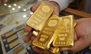 Giá vàng thế giới chỉ còn ‘vênh’ với trong nước hơn 10 triệu đồng/lượng