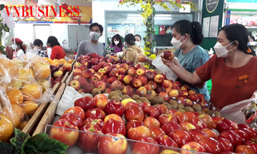 Trái cây Việt có cạnh tranh sòng phẳng được với hàng ngoại trên ‘sân nhà’ ?