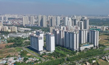 Vì sao thị trường bất động sản ảm đạm nhưng mặt bằng giá nhà ở vẫn cao?