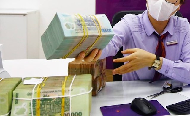 Đề xuất cho doanh nghiệp bất động sản vay ngân hàng để trả nợ trái phiếu
