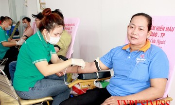 Gần 200 người lao động công ty Qui Phúc tham gia hiến máu nhân đạo