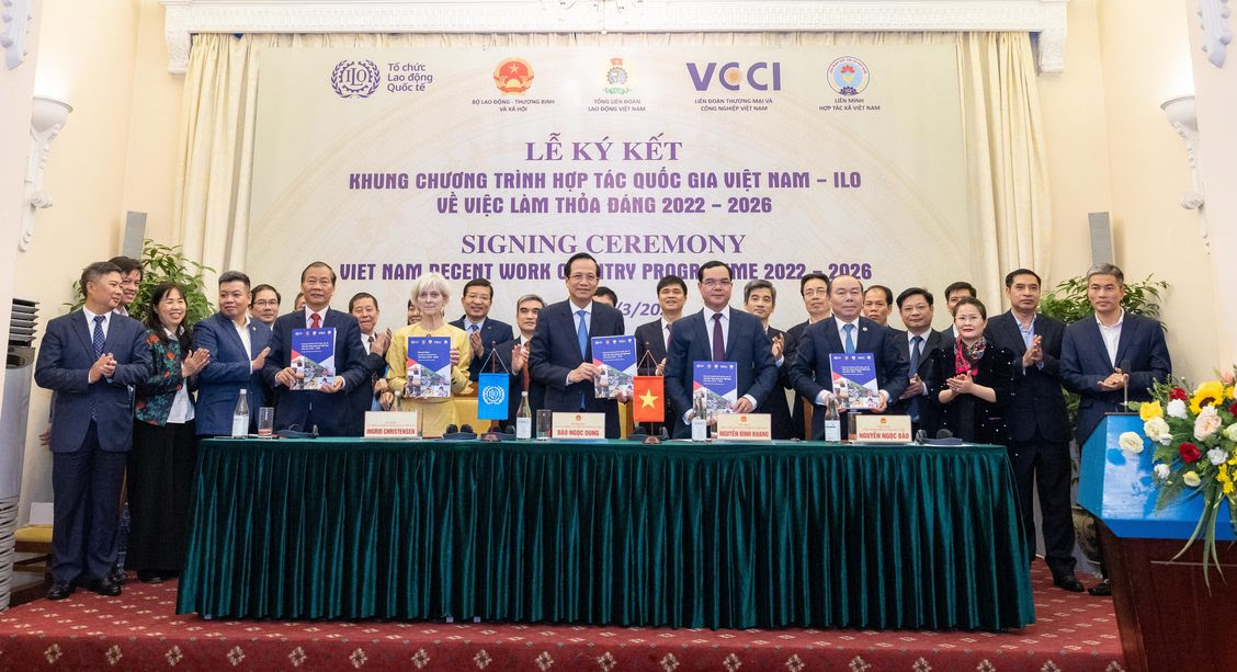 VCA ký Khung Chương trình Quốc gia Việc làm thỏa đáng
