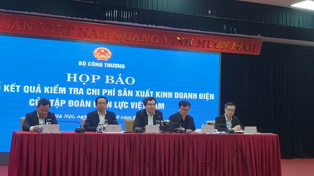 Lỗ hơn 26.200 tỷ đồng, EVN mong sớm được tăng giá điện