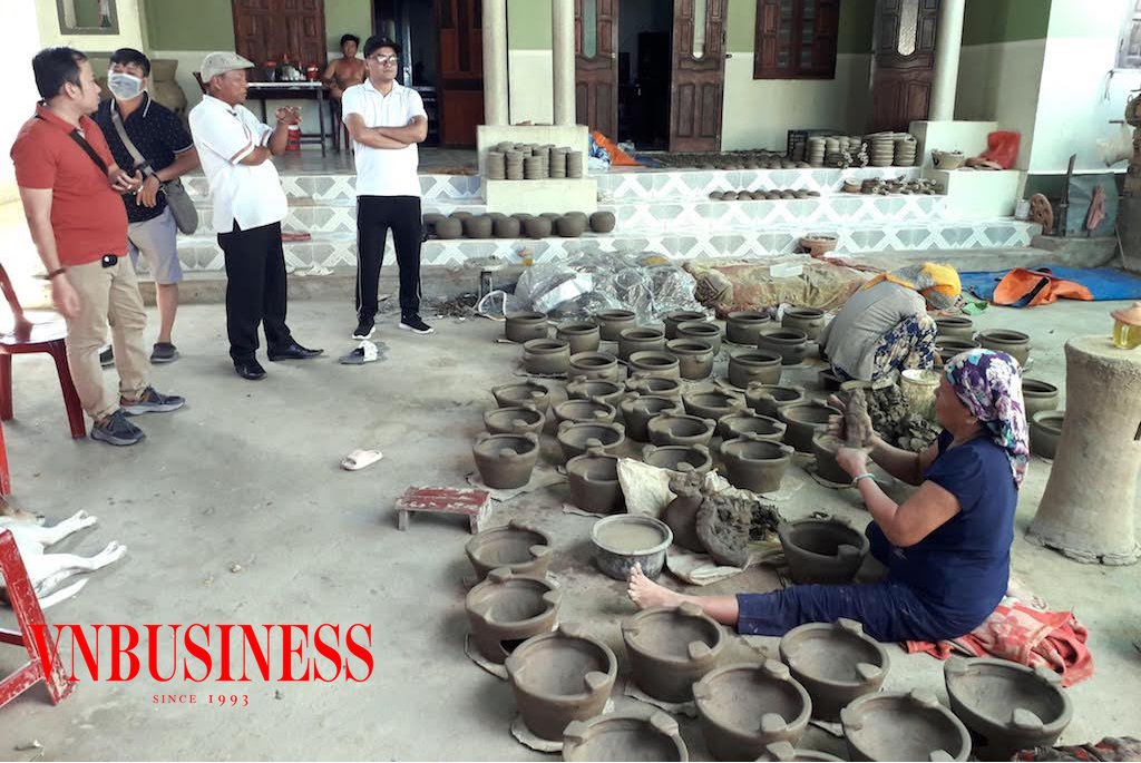 Chung tay góp sức cho làng Chăm an toàn trên từng ngõ xóm