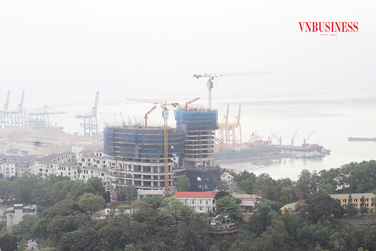 Tiền chảy vào bất động sản vẫn ‘tắc’?