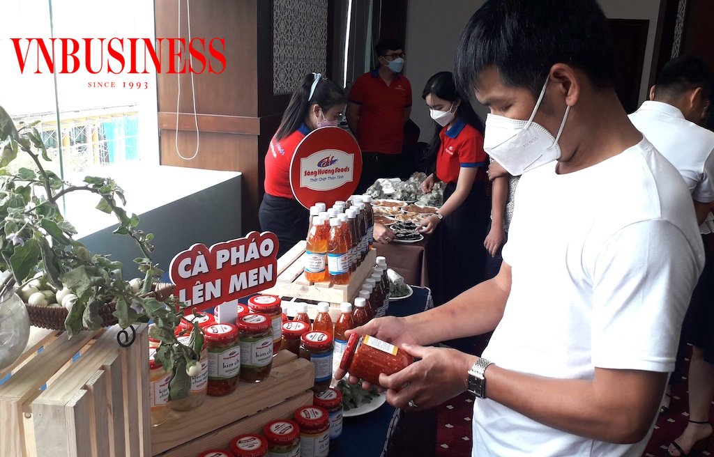 Gian nan xuất ngoại thực phẩm truyền thống Việt