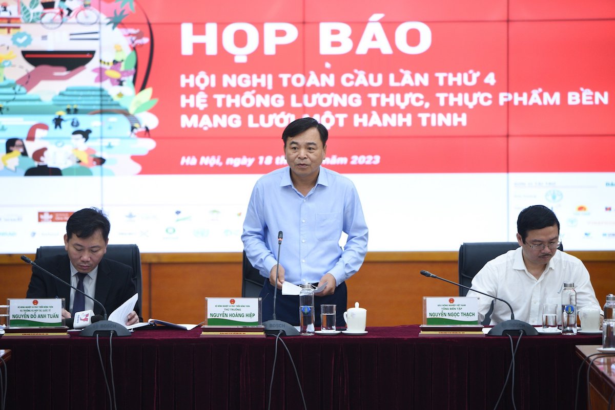 Thứ trưởng NN&PTNT: 'Không dừng ở sản xuất lương thực trách nhiệm mà 'ăn cũng phải có trách nhiệm'