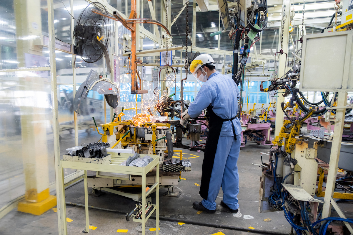Kinh tế 4 tháng 2023: 19,7 nghìn doanh nghiệp 'ra đời' mỗi tháng, xuất siêu 6,35 tỷ USD