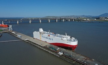 VinFast VF 8 cập cảng Mỹ - phạm vi lái đạt 264 dặm