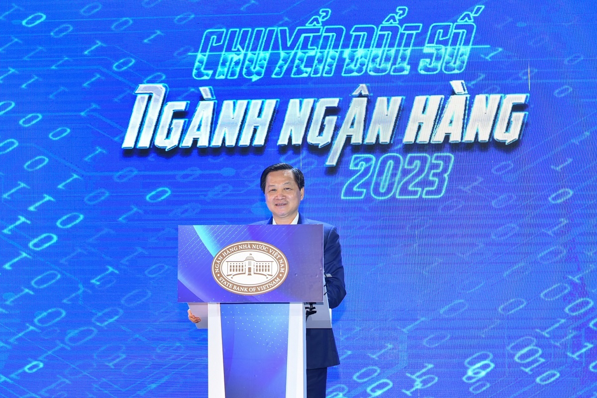 Phó Thủ tướng: Ngành ngân hàng cần bảo mật dữ liệu khách hàng khi giao dịch trên kênh số