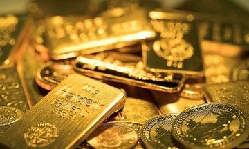 Giá vàng thế giới tăng mạnh, rút ngắn khoảng cách với trong nước còn gần 11 triệu đồng/lượng