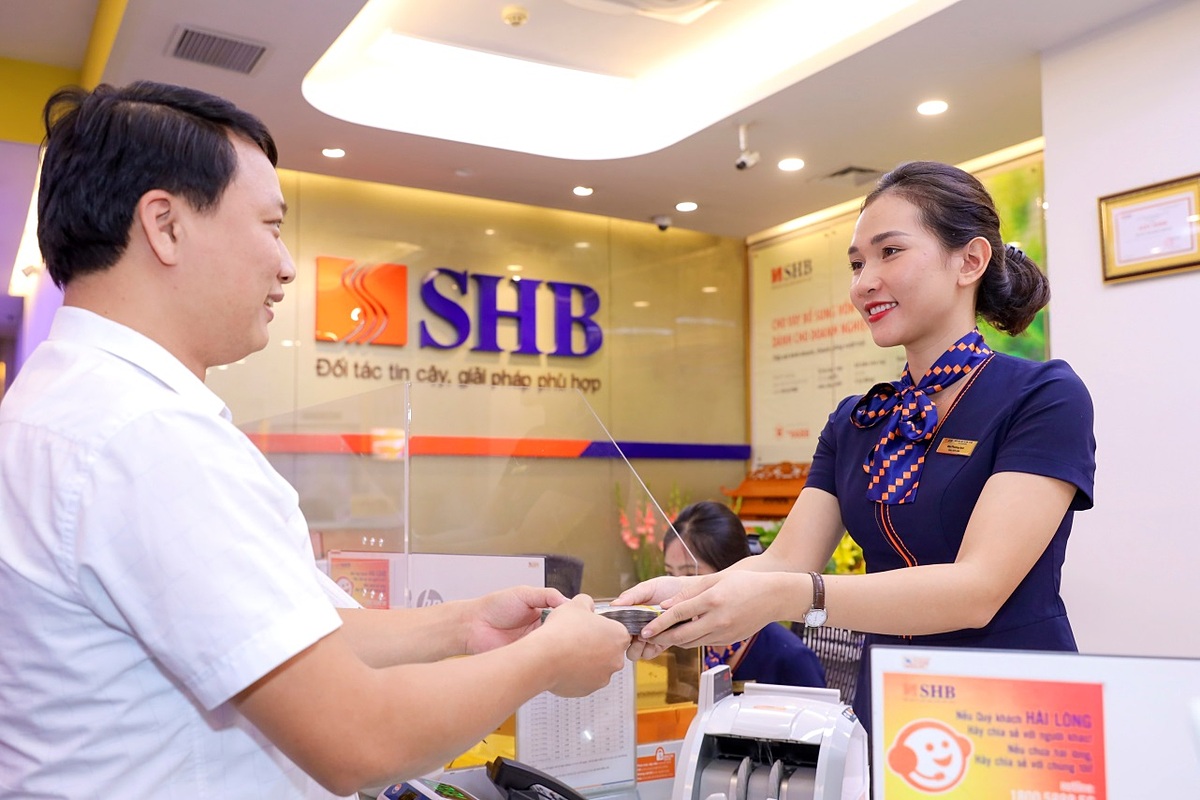 Ngân hàng tiếp sức doanh nhân nữ cho đường dài