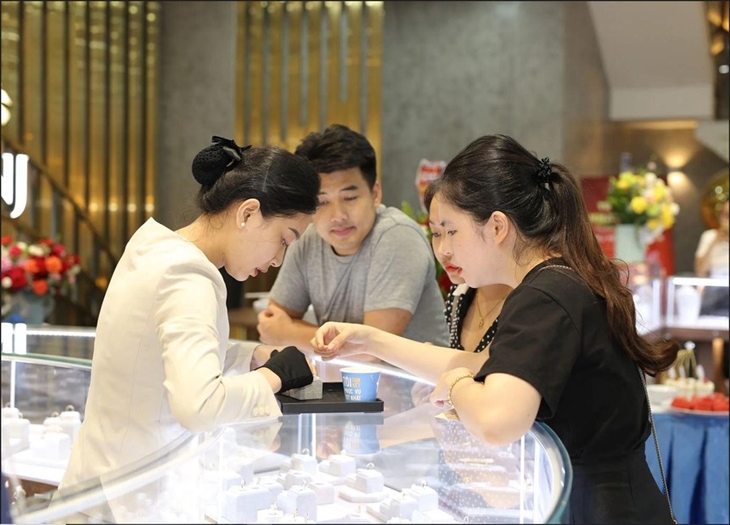 Sức mua yếu, lợi nhuận của Vàng bạc Đá quý Phú Nhuận giảm sút