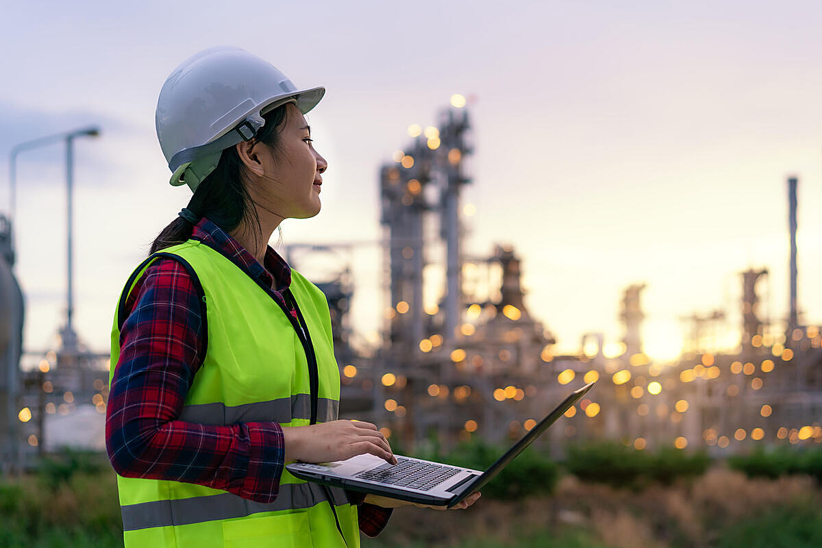 ABB 'trình làng' giải pháp thông minh cho các trạm điện phân phối