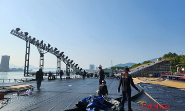 Lễ hội pháo hoa quốc tế Đà Nẵng - DIFF 2023 bên sông Hàn
