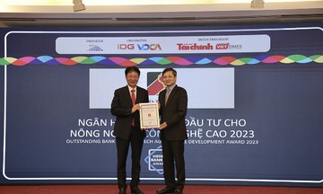 Agribank được vinh danh với 3 giải thưởng Ngân hàng Việt Nam tiêu biểu