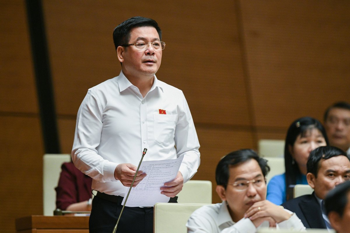 Bộ trưởng Công Thương: Giá điện nhập khẩu rẻ hơn điện năng lượng tái tạo trong nước