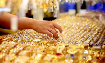 Giá vàng nhẫn ‘rơi’ hơn 1 triệu đồng/lượng so với mức đỉnh thiết lập gần nhất