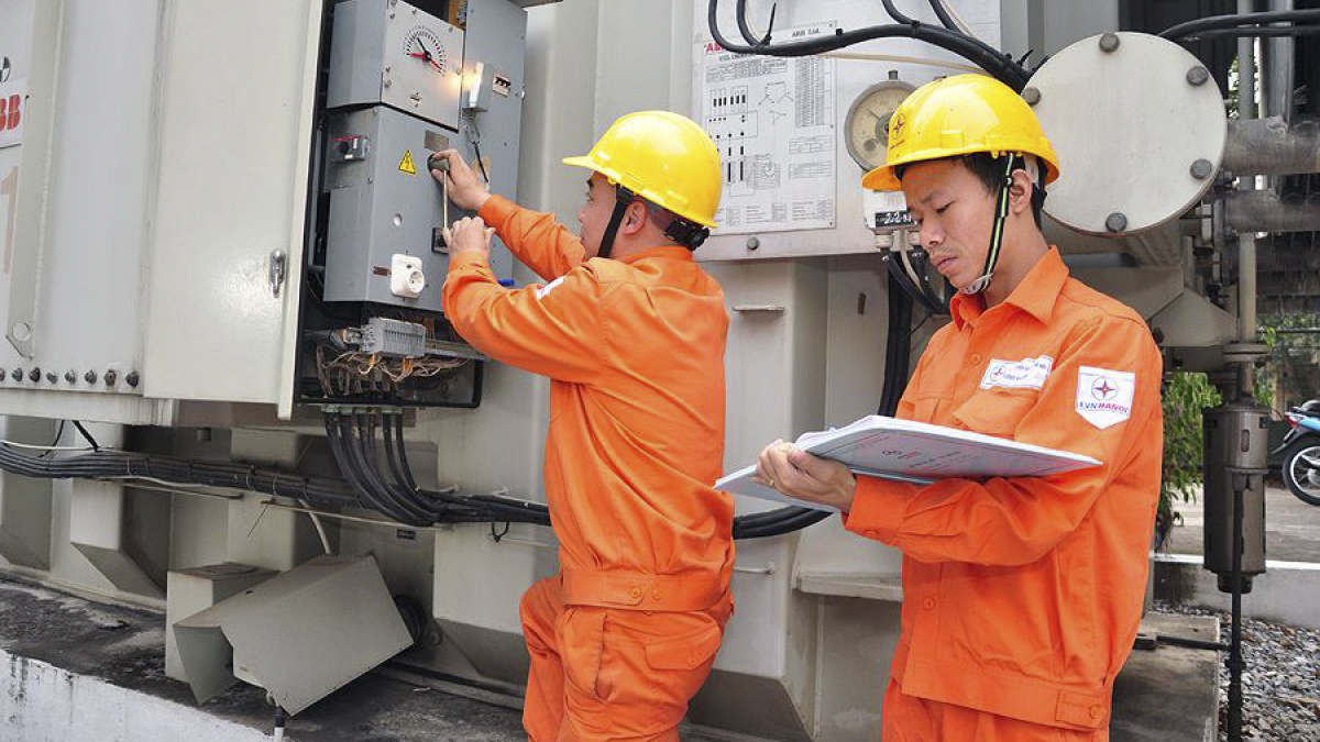 EVN nói gì về 'xin tăng giá điện nhưng công ty con có hàng vạn tỷ đồng gửi ngân hàng'?