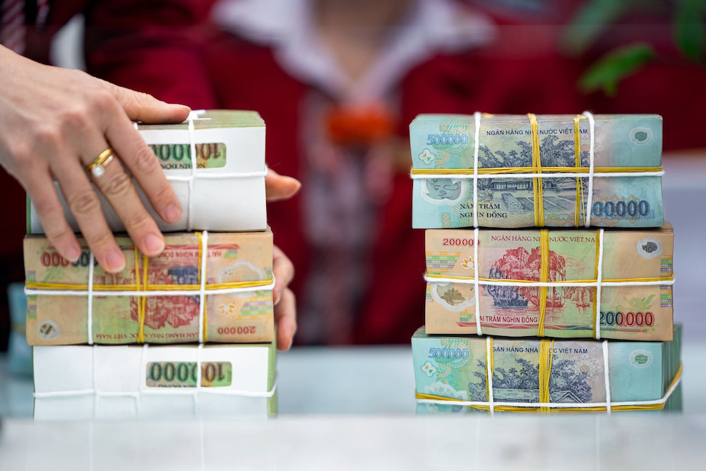 Người dân gửi hơn 415 nghìn tỉ đồng vào ngân hàng chỉ trong 3 tháng