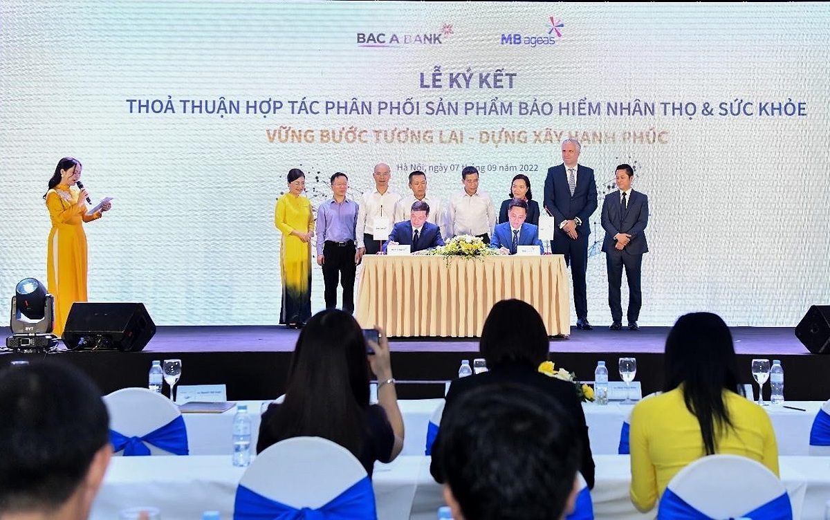 MB Ageas Life và BAC A BANK hợp tác phân phối sản phẩm bảo hiểm