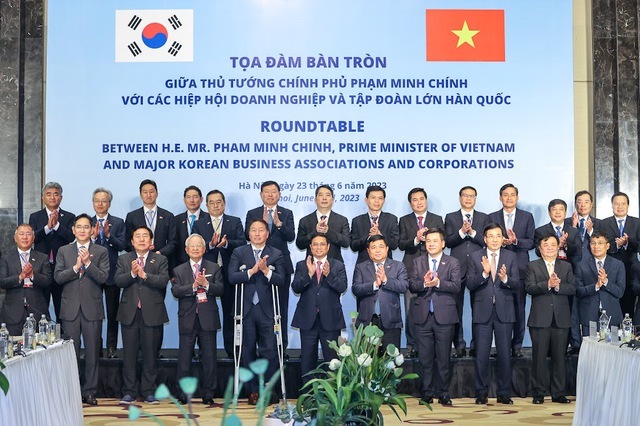 Thủ tướng mong doanh nghiệp Việt - Hàn cùng lớn mạnh, tăng hợp tác gấp 3, 4 lần