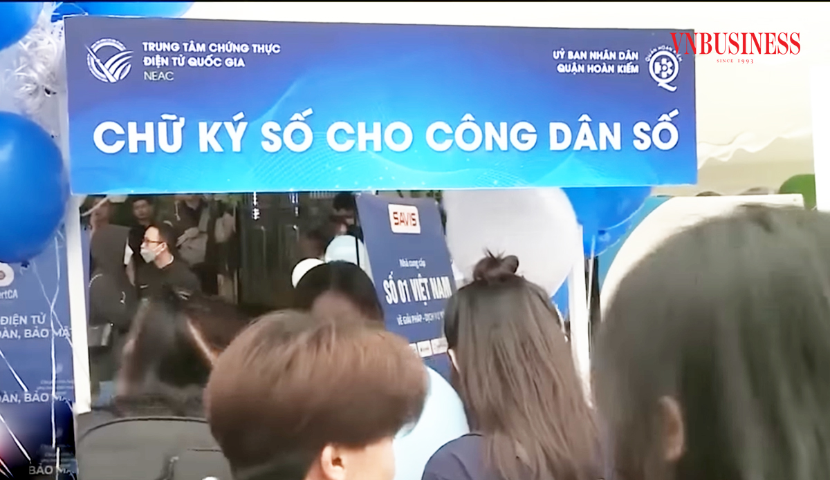 Hà Nội đẩy mạnh cấp chữ ký số cho người dân để thúc đẩy phát triển kinh tế số