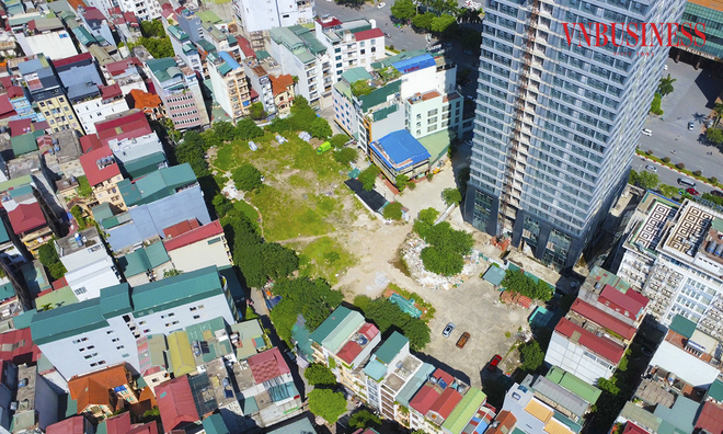 <p class="Normal">
<em>Dự án xây dựng khu nhà ở Tái định cư tại ngõ 204 Phố Trần Duy Hưng.</em></p>