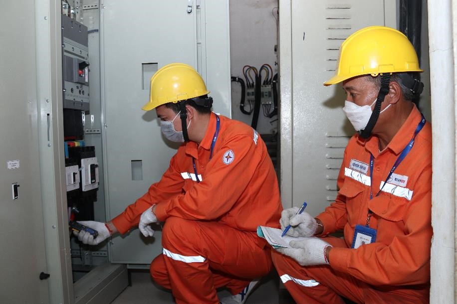 EVN phải giảm giá điện nếu giá bán bình quân thấp hơn từ 1%