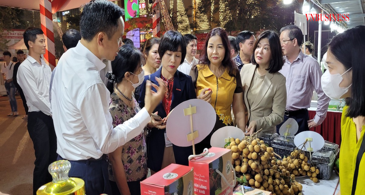 Kích cầu tiêu dùng bằng cách đưa hàng Việt tới gần người dân Thủ đô