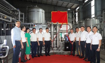 Công ty CP Bia Hà Nội - Hồng Hà tổ chức lễ gắn biển công trình hệ thống máy lọc màng, chào mừng 65 năm ngày truyền thống Habeco